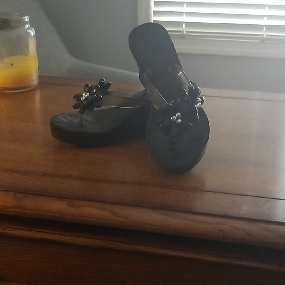 BCBG flip flops!